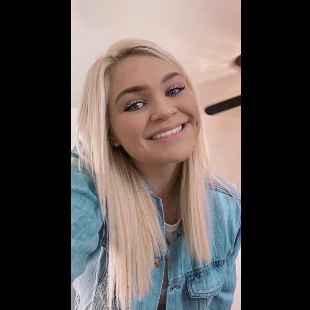 Meet your Posher, Lexie